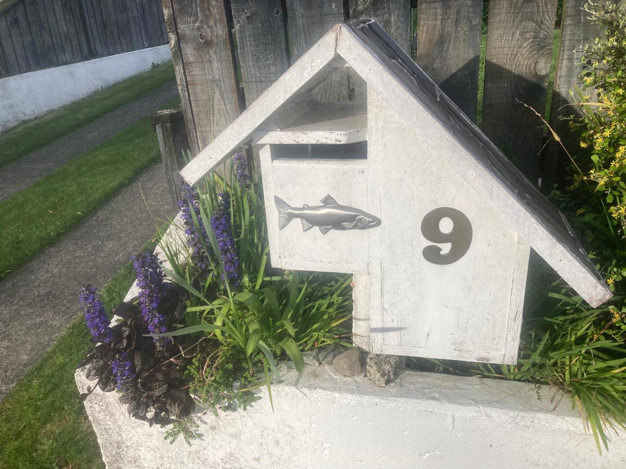 Anglers Adventure Paradise Cabin Bnb Wifi Parking Turangi Exterior foto